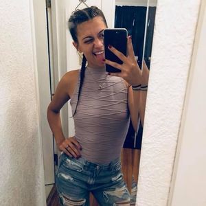 Meet your Posher, Brooke